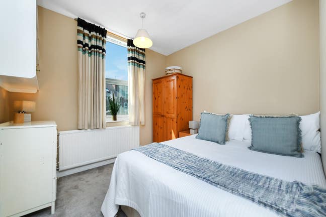 **Location** £120Pppw All Inclusive (Rushworth) Main Photo