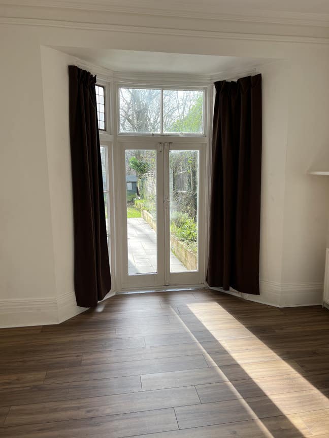 Gorgeous two-bedroom flat in Highgate  Main Photo