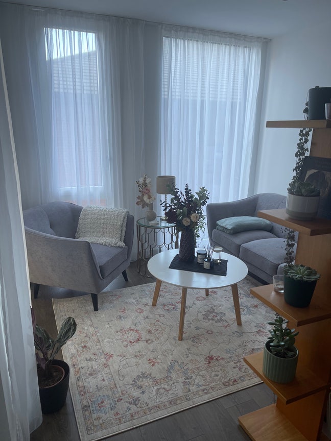 Looking for a flatmate for lovely 2-bed flat Main Photo