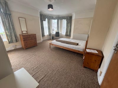 Extra Large Room in Shared House, BH9 Main Photo