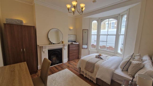 Luxurious Double Room Right Next To The Station Main Photo