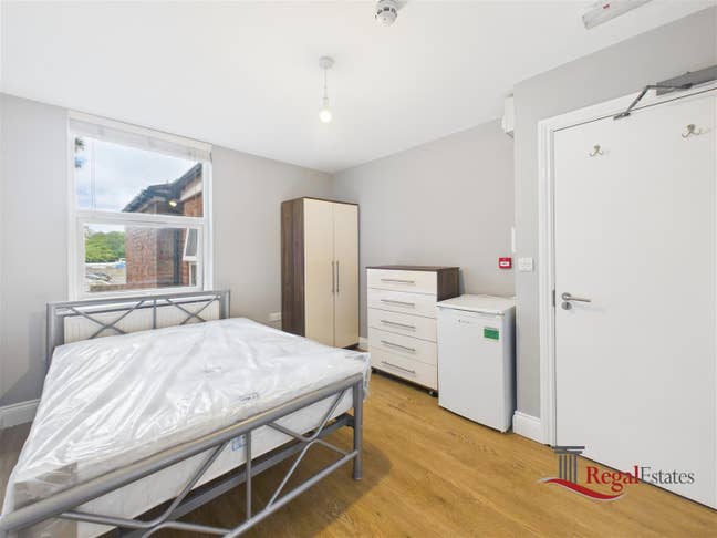 Double Ensuite Room to Rent in Willesden Main Photo