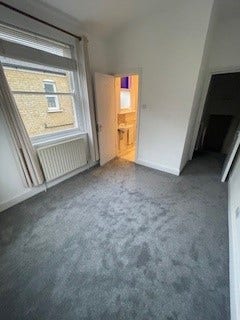 Fully Furnished double room in Notting Hill Main Photo