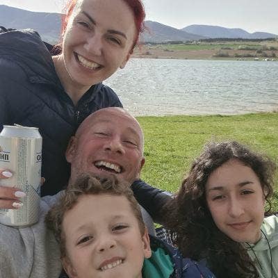 Professional Male seeks a single or double room Main Photo