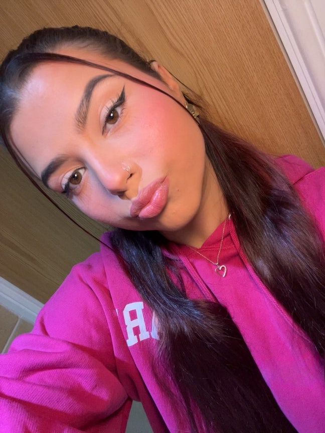 23, female, student  Main Photo
