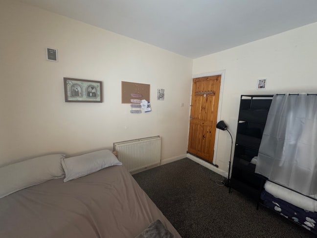 Short-term double room shared  Main Photo