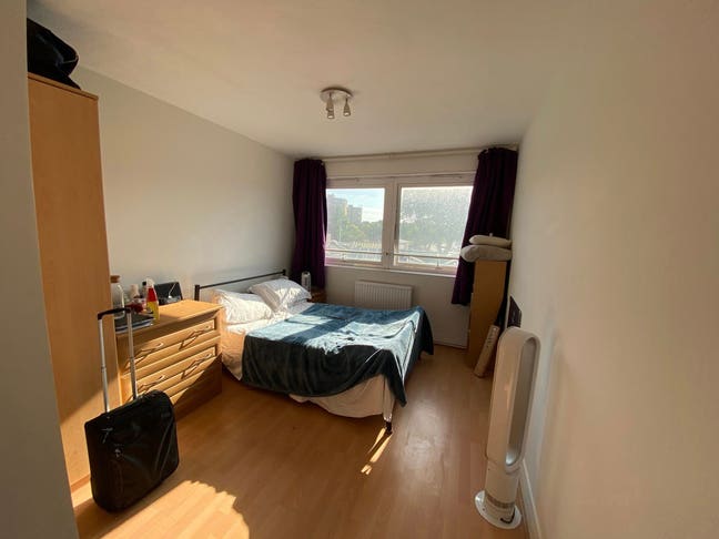 Free bedroom in Battersea Main Photo