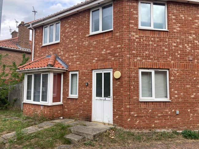Double Room, Modern Student House - walk to UEA Main Photo