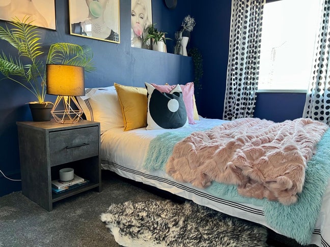 1 room available  Main Photo