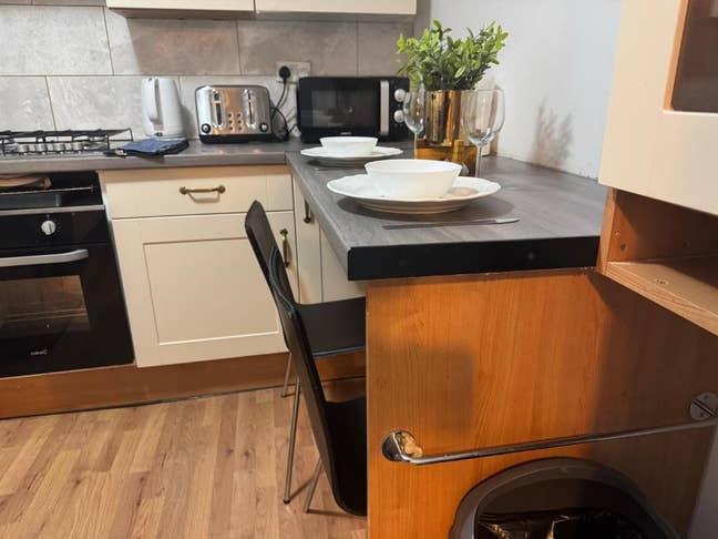 1x Spacious Double Bedroom Available Main Photo