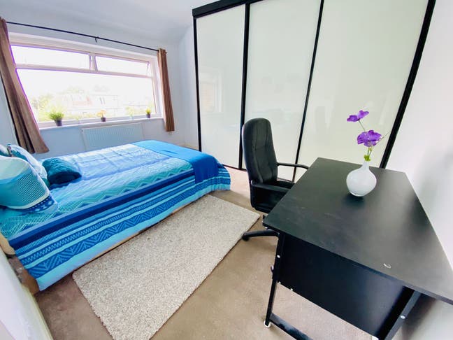 🏠 Bright Double Room  in Dollis Hill – Zone 3	 Main Photo