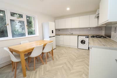 Double Rooms Near King’s Cross & Camden Main Photo