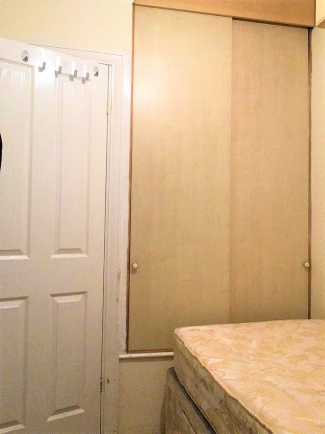 Compact Furnished Room in Southall Hillside Road   Main Photo
