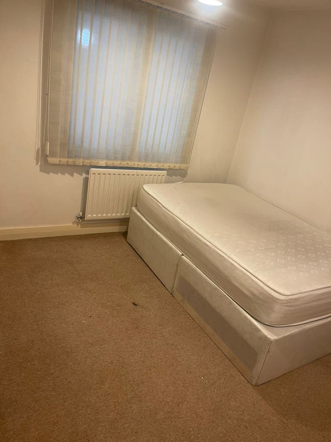 A Double Standard room in a share apartment  Main Photo