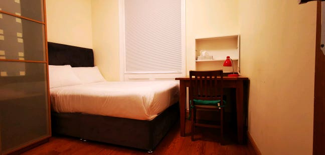 Cosy Double Room in a Lovely flat Russell Sq WC1 Main Photo