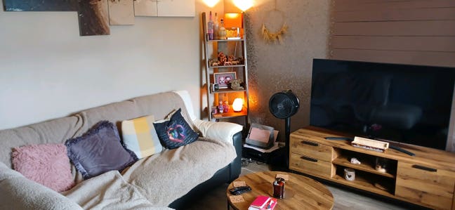 Room to rent  Main Photo