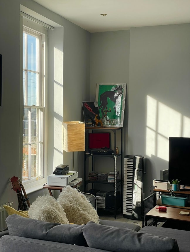 Room available in 2 bed apartment with patio Main Photo