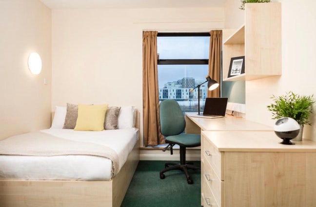 En-suite Student Room – Newport Student Village  Main Photo