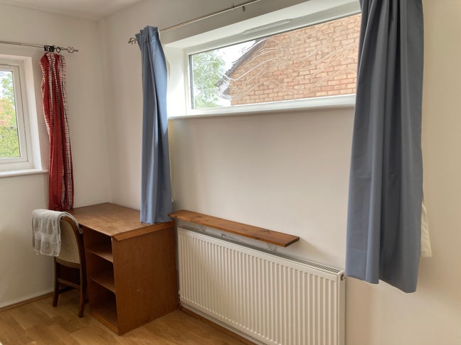 Lovely room available in quiet house, big garden Main Photo