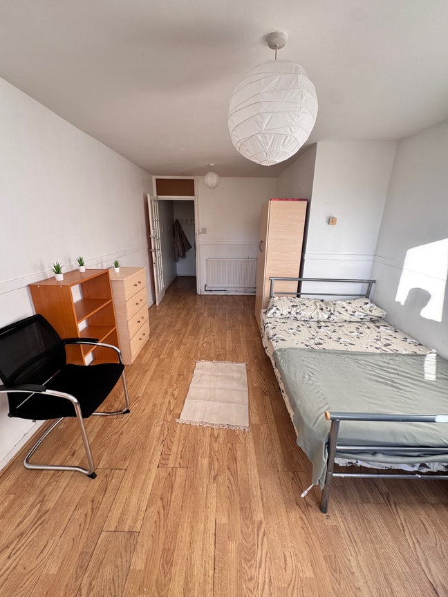 Nice Room near Bethnal Green-QMUL-Couple Welcome  Main Photo