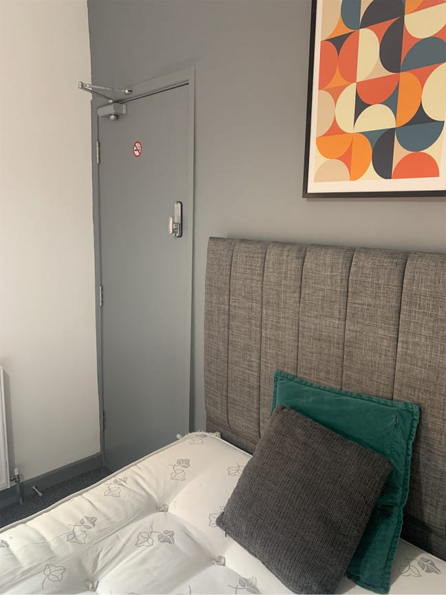 Clean Single Room Available Soon!!! Main Photo