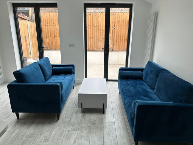 En-Suite Room Gassiot Rd - Bills Inc Main Photo
