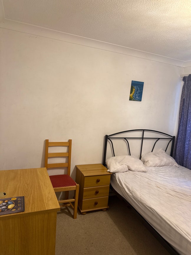 Room for rent  Main Photo