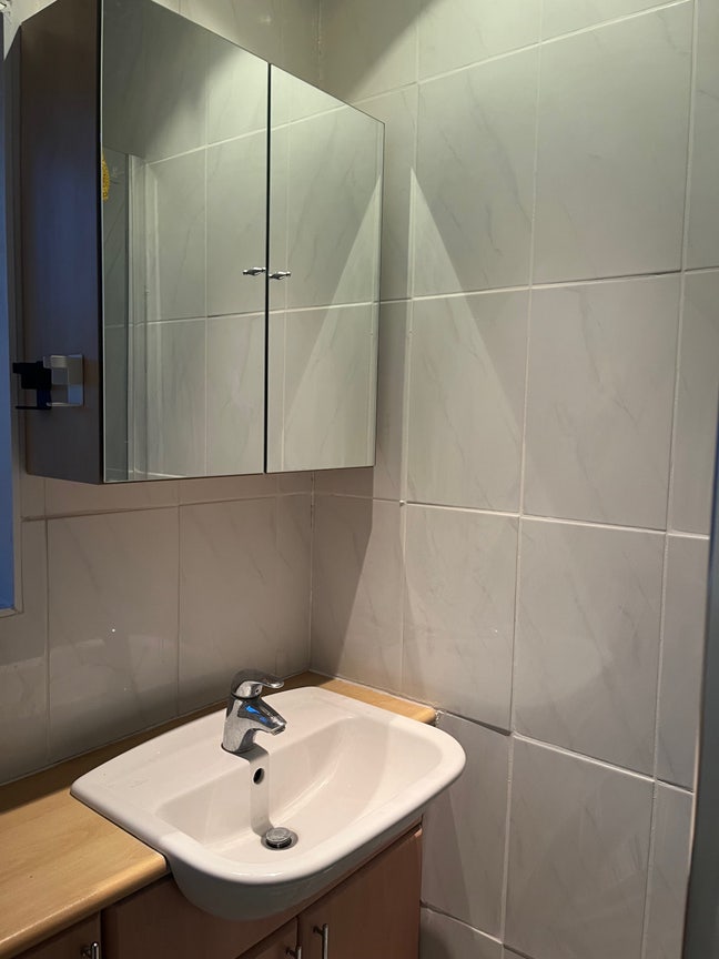 Nice Double Room in Beaconsfield town centre Main Photo
