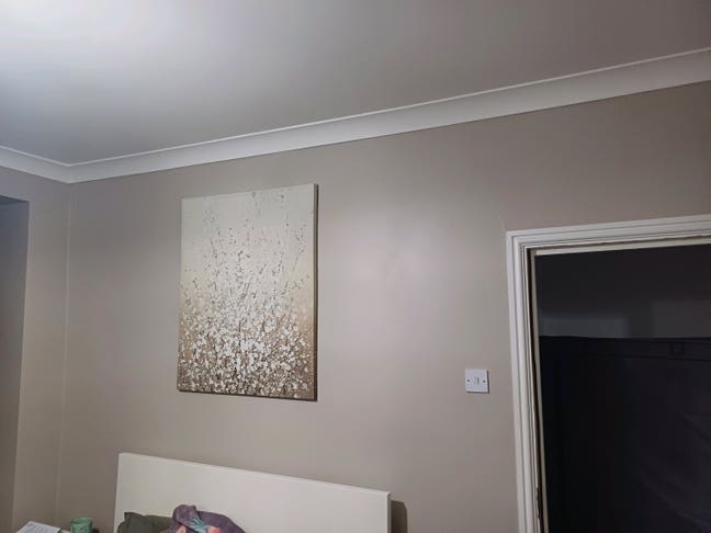 Large Double & Single  room in Gants Hill Main Photo