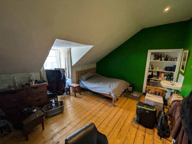 2 Double Rooms Available in Broughton Place Main Photo
