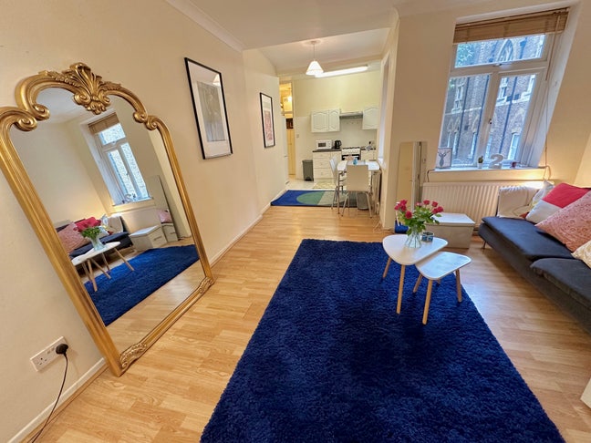 MOVE ASAP-2 rooms+ big living room-Holborn/Russell Main Photo