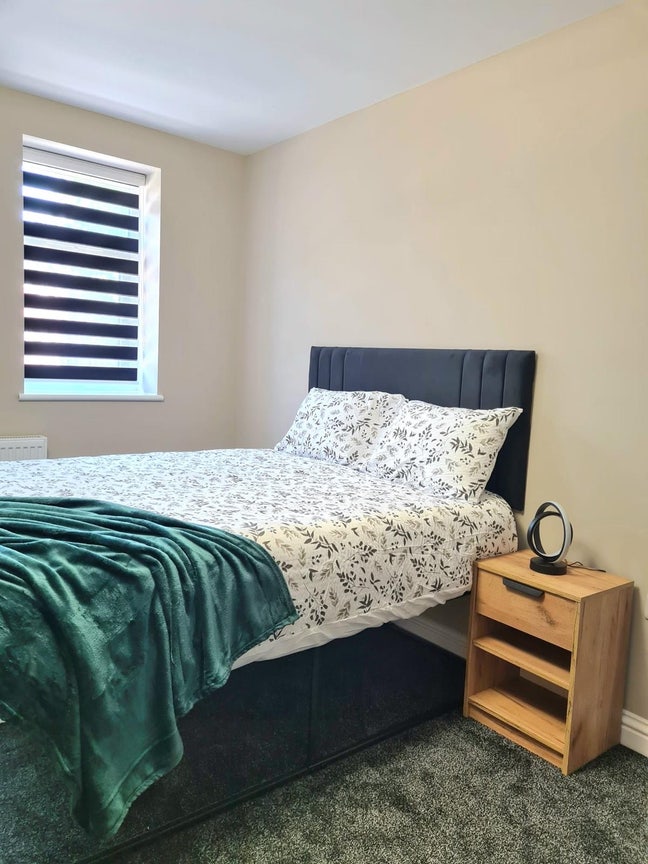 NEW Spacious Luxury En-Suite Rooms  Main Photo