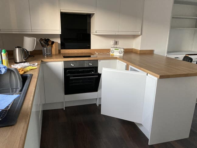 Newly renovated house for rent Main Photo