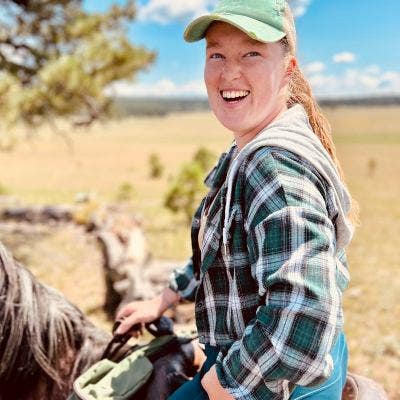 Looking for a place Main Photo