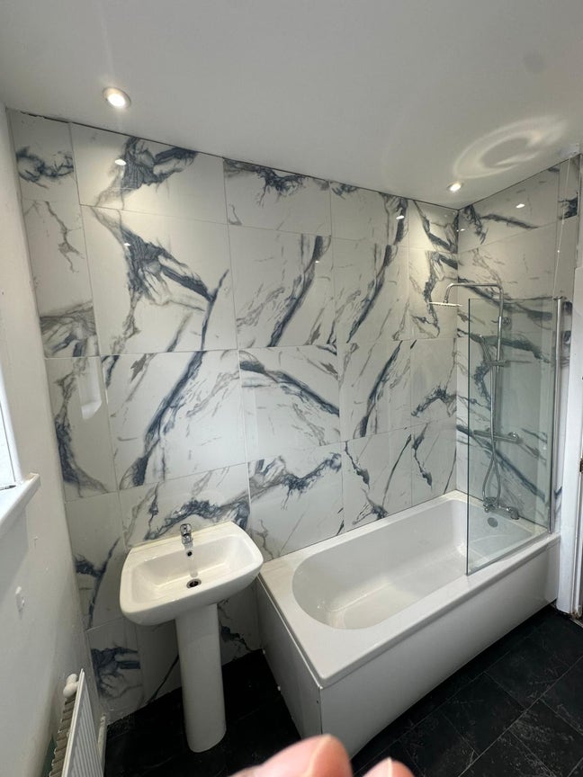 Newly refurbished Blackburn house Rooms to let Main Photo