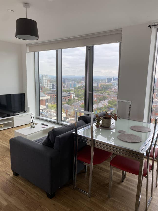 Lovely Double with Own Bathroom in Salford Quays🤍 Main Photo
