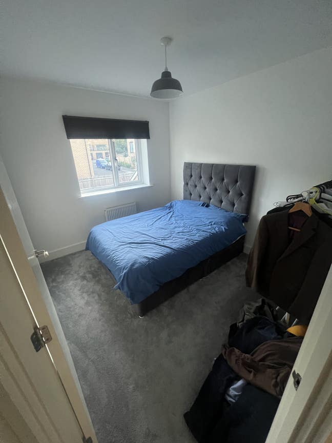 Dursley Town Centre Room to rent  Main Photo
