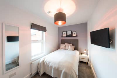 One Room Available- Minutes from Reading station  Main Photo