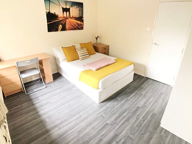 Exquisite Double Room in a Well-Designed Flat Main Photo