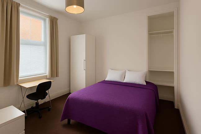 Last Room on Garden Lane Chester  Main Photo