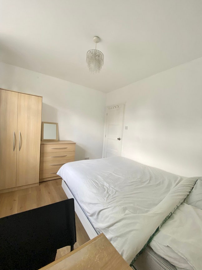 Lovely Double Room available in Greenford Main Photo