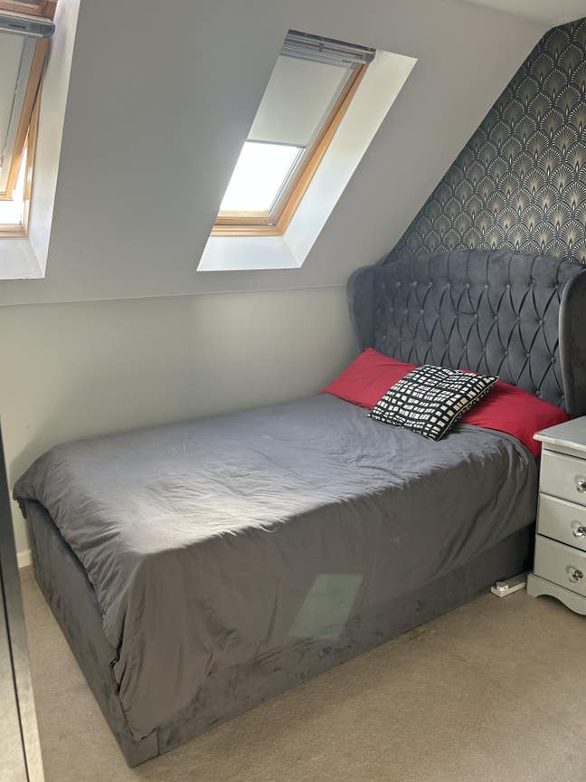 Double Bed Room close to Ashford Town centre Main Photo