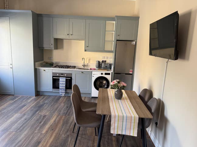 Newly refurbished flat  Main Photo