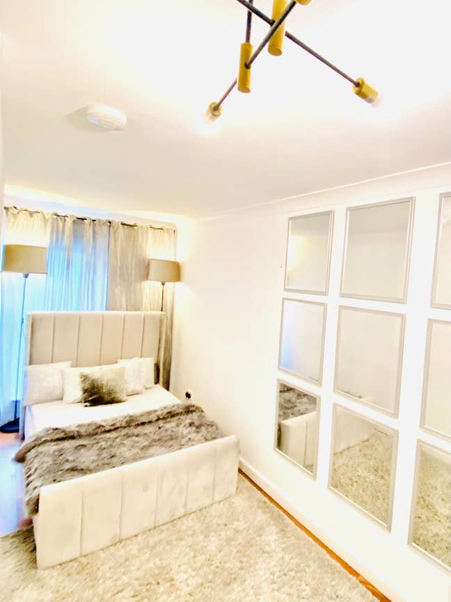 Beautiful double room along river in Britania Vlg Main Photo