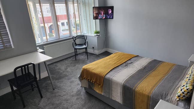 *Large Room 3 month term Great Modern House Share* Main Photo