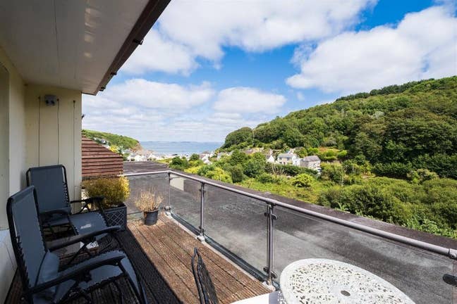 2 bedrooms flat - Treath, Porthallow Main Photo