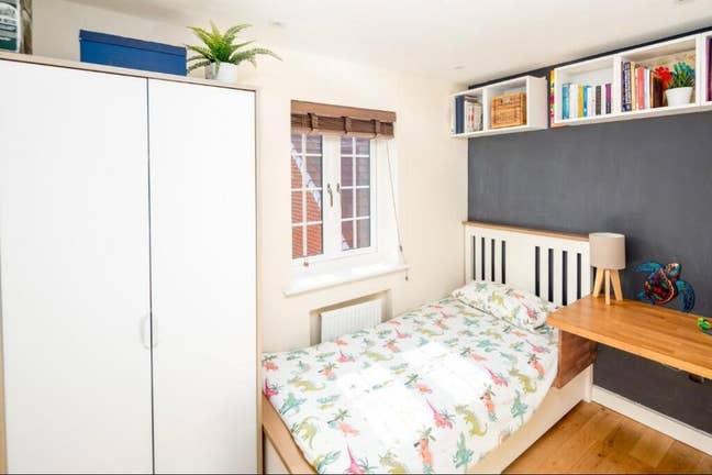 Single room in a home close to Bicester Village Main Photo