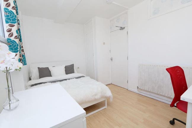 🏡 Modern Room in Vibrant Mile End! 📚 Main Photo