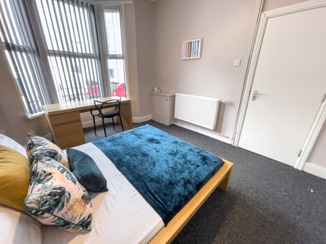 Cotswold Street -  Last Double Room Remaining Main Photo