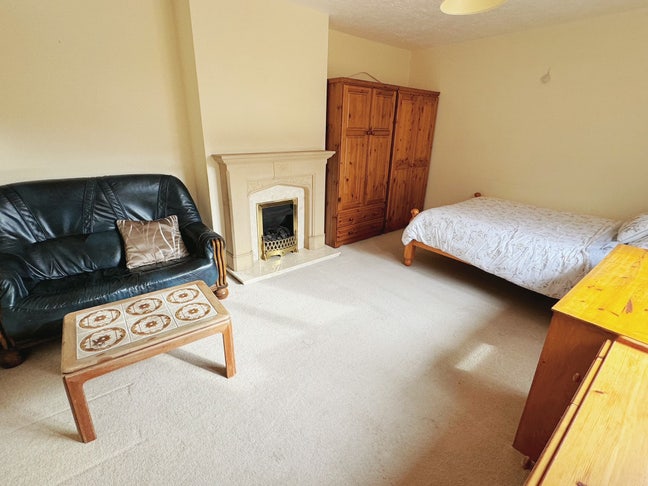 Extra Large Room Easy to City Centre, Science Park Main Photo